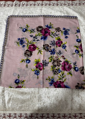 El örgüsü kadın eşarp - Görsel 2