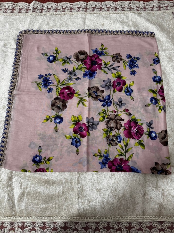 El örgüsü kadın eşarp - Görsel 2