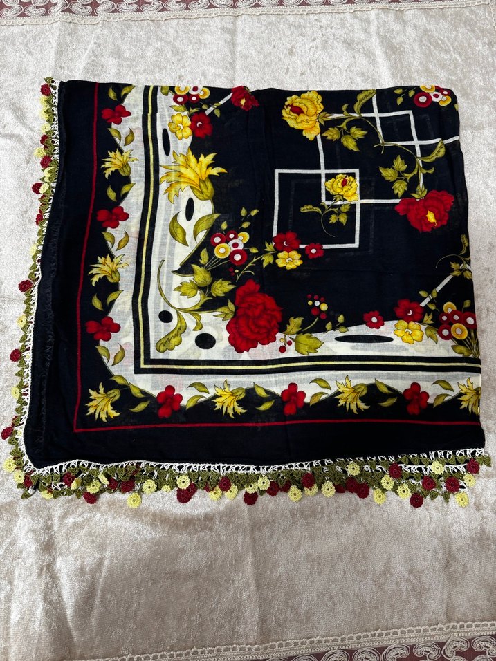 El örgüsü kadın eşarp - Görsel 2