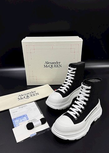 Alexander McQueen Siyah-Beyaz Kadın Bot