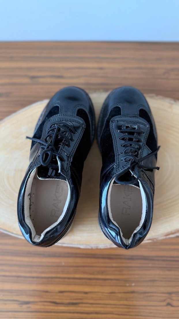 Erkek Çocuk Siyah Rugan Bağcıklı Ayakkabı - Görsel 2