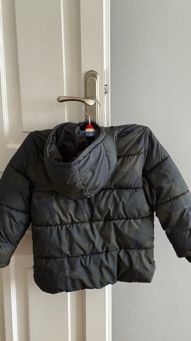 Zara Erkek Çocuk Kamuflaj Desenli Şişme Mont - Görsel 3