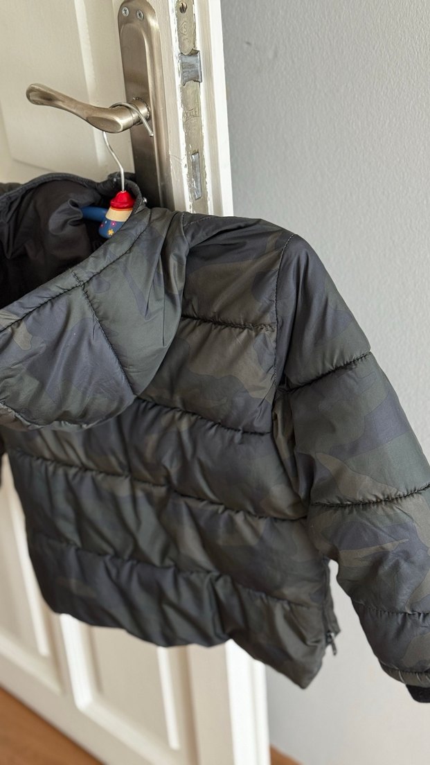 Zara Erkek Çocuk Kamuflaj Desenli Şişme Mont - Görsel 4