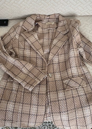 Bej Kadın Keten Düğmeli Blazer Ceket