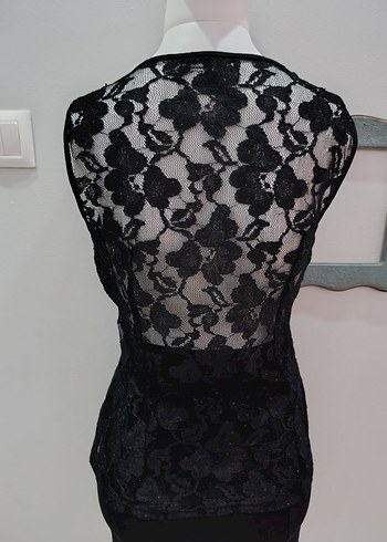 Siyah Dantel Detaylı V Yakalı Midi Elbise - Görsel 5