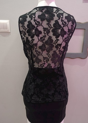 Siyah Dantel Detaylı V Yakalı Midi Elbise - Görsel 3