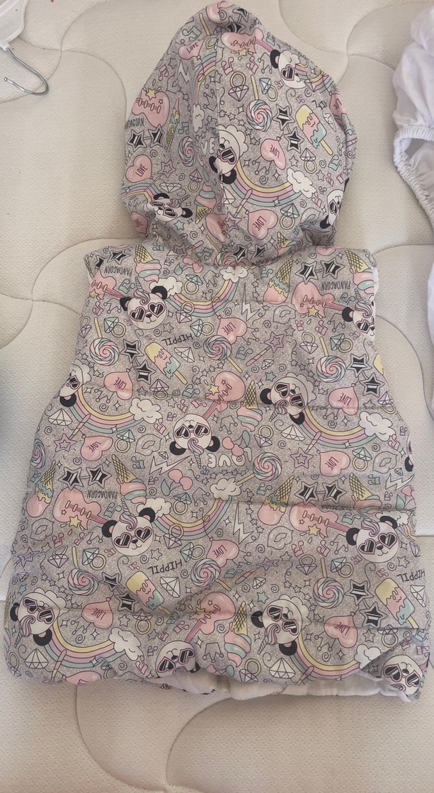 Kız Çocuk Gri Desenli Kapüşonlu Yelek - Görsel 2