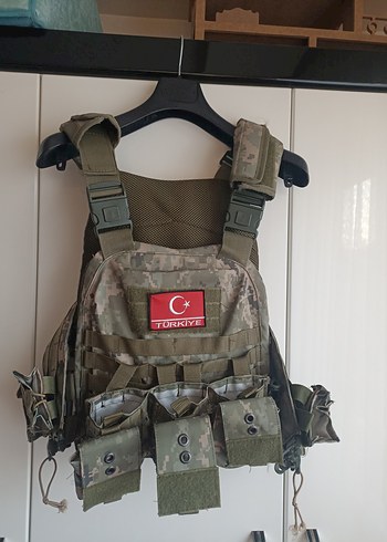 Kamuflaj Desenli Hücum Yeleği