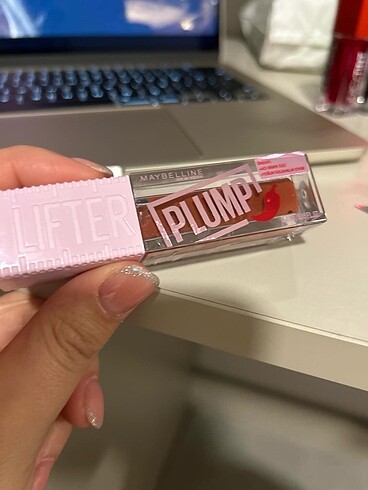 MAYBELLINE PLUMP