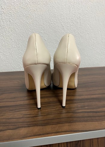Krem Minimalist Stiletto Topuklu Kadın Ayakkabı - Görsel 3
