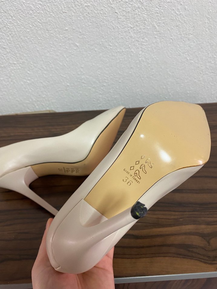 Krem Minimalist Stiletto Topuklu Kadın Ayakkabı - Görsel 4