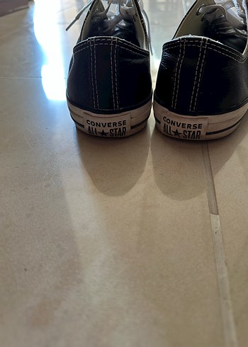 Converse Siyah Deri Bağcıklı Erkek Spor Ayakkabı