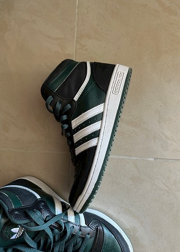 Adidas Koyu Yeşil Bağcıklı Erkek Spor Ayakkabı