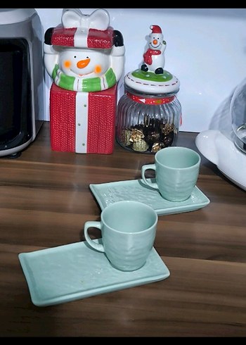 Turkuaz Renkli Pastel Fincan ve Tabak Seti