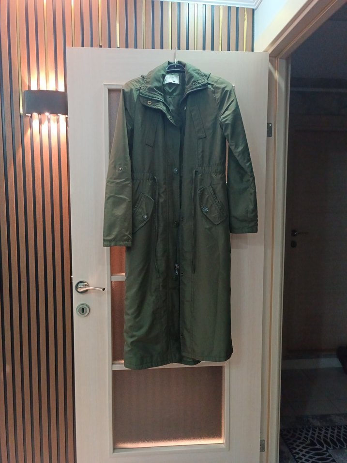 Kemerli Uzun Kadın Yağmurluk - Görsel 5