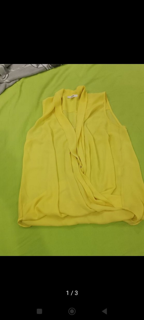 Sarı Drapeli V Yaka Kolsuz Bluz - Görsel 3