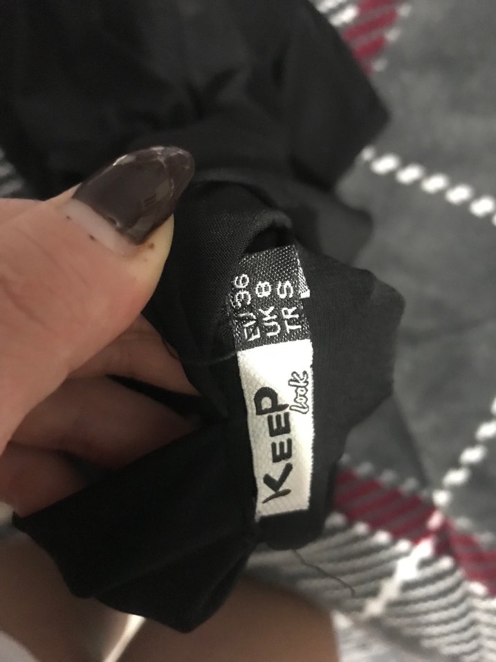 Uzun Kollu Siyah V Yakalı şortlu Gotik Elbise - Görsel 4