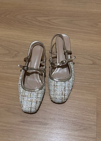 Bej Kareli Tokalı Stiletto Kadın Ayakkabı