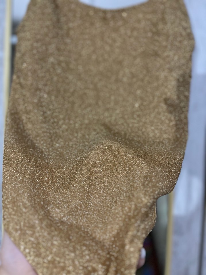 Parlak Altın Renkli İnce Askılı Mayo - Görsel 2