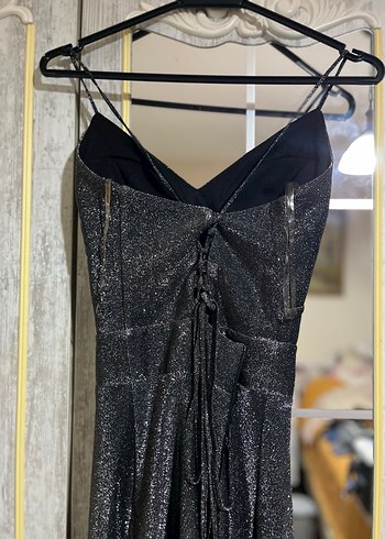 Siyah Parlak Askılı Uzun Abiye Elbise - Görsel 3