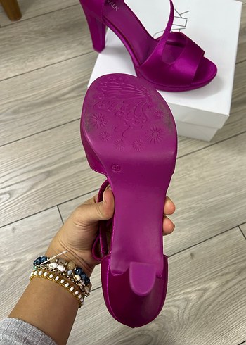 Deichmann Parlak Pembe Topuklu Kadın Abiye Ayakkabı
