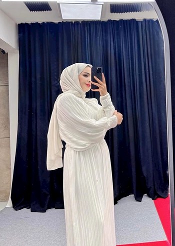 Beyaz Piliseli Uzun Salaş Elbise - Görsel 2