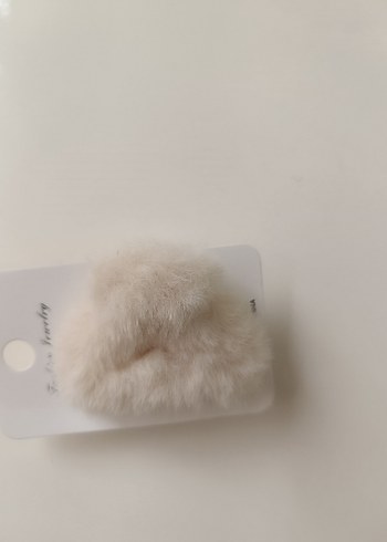 Yünlü ve Kürklü Kadın Saç Tokası - Görsel 3