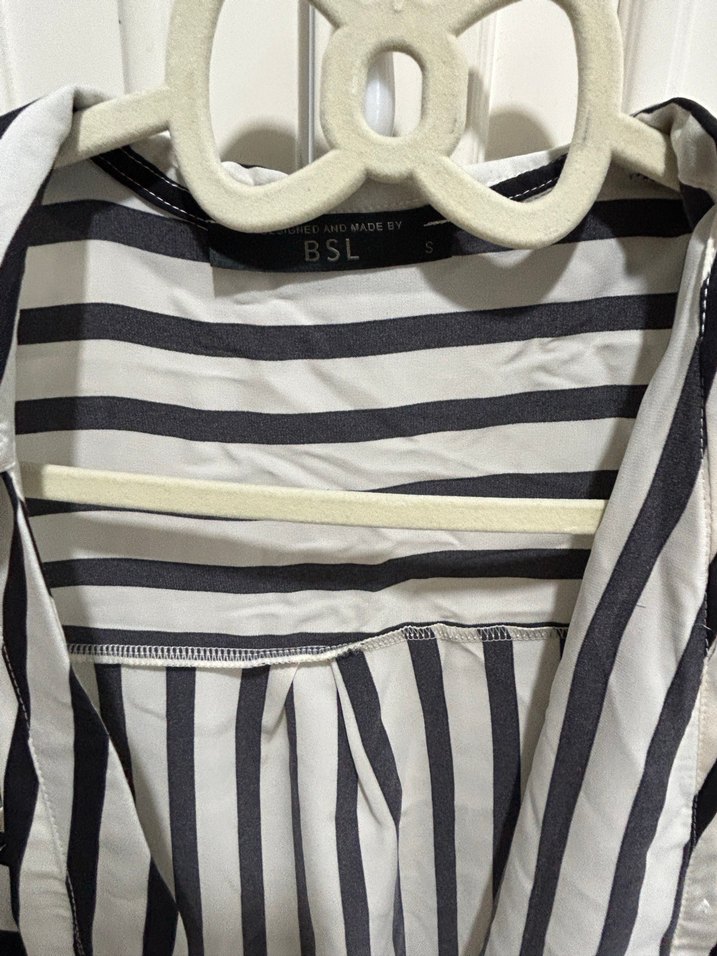 Çizgili Pilili Kadın Gömlek - Görsel 2