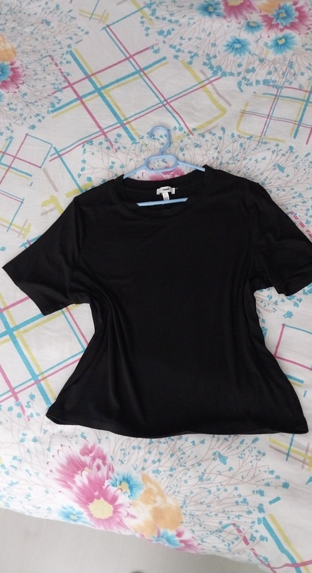 Siyah Kısa Kollu  Tişört - Görsel 4