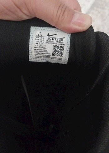 Siyah Bağcıklı Basketbol Ayakkabısı - Görsel 4