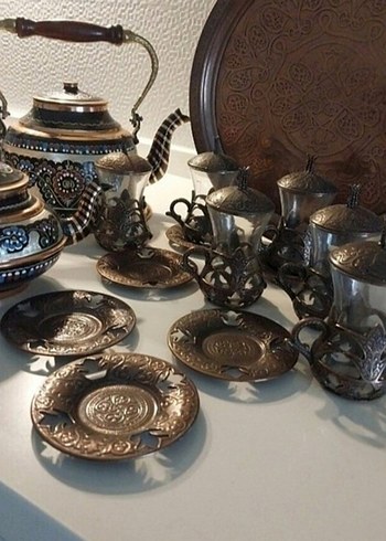 Kahverengi İşlemeli Bakır Çay Seti