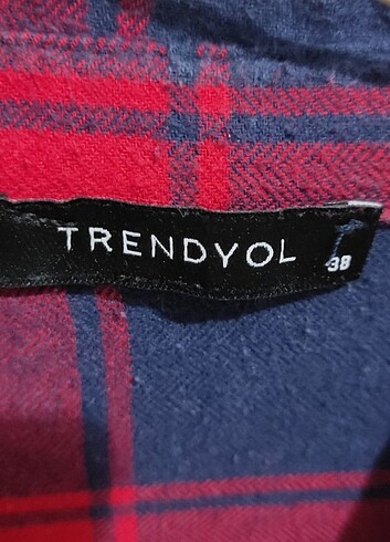 Trendyol ekoseli gömlek