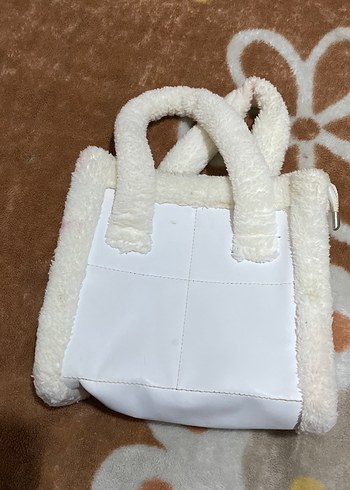 Beyaz Kürklü Kadın El Çantası