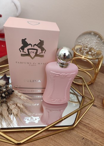  Beden Parfums de Marly Delina Kadın Parfümü 75 ml