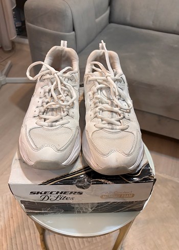 Skechers DLites Beyaz Spor Ayakkabı