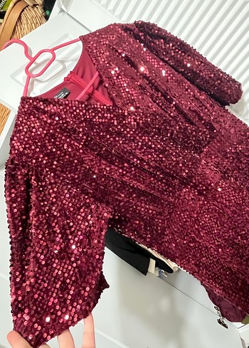 50 Beden Bordo Parlak Midi Abiye Elbise V Yakalı