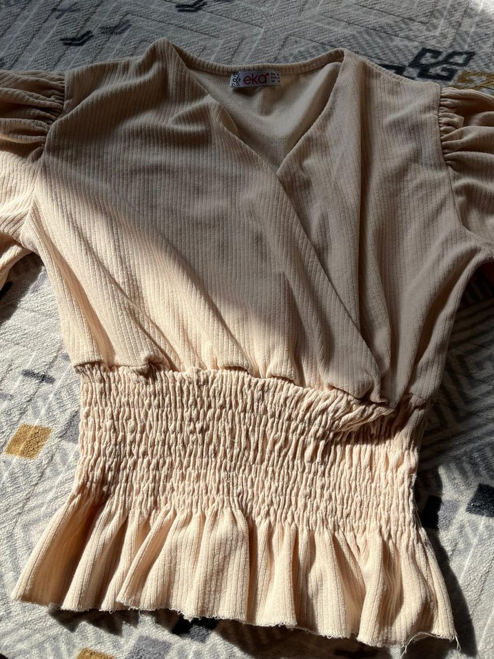 Bej Pilili Keten Uzun Kollu V Yaka Bluz - Görsel 5