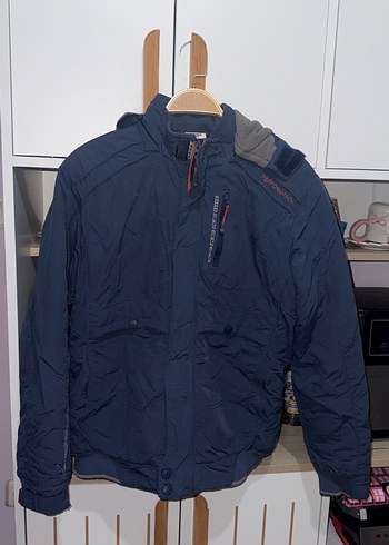LC Waikiki Lacivert Kapusonlu Sehir Ve Outdoor Ceket