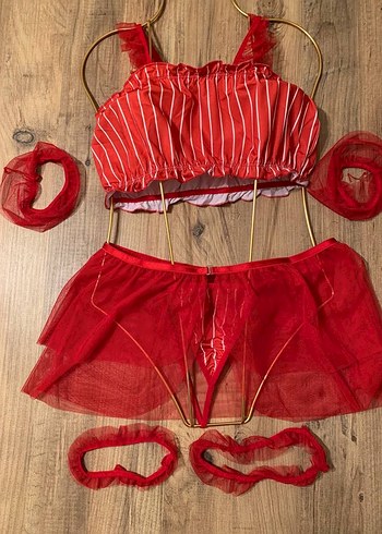 KIRMIZI ÇİZGİLİ ETEKLİ TAKIM - Görsel 6