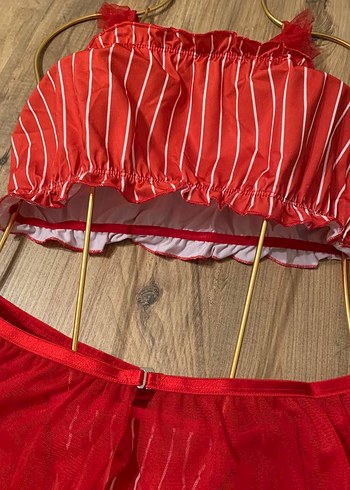 KIRMIZI ÇİZGİLİ ETEKLİ TAKIM - Görsel 5