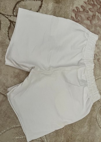 LC Waikiki Beyaz Pamuklu Salaş Mini Şort