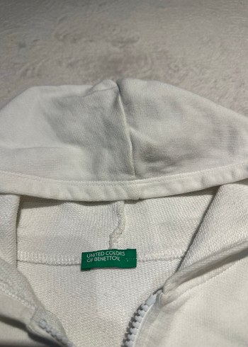 8 Yaş Beden Benetton kapüşonlu sweatshirt