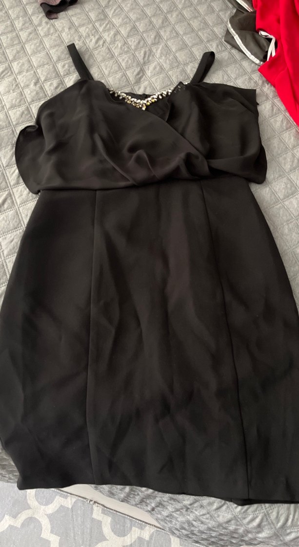 Taş  Detaylı Siyah V Yaka Kısa Abiye Elbise - Görsel 2