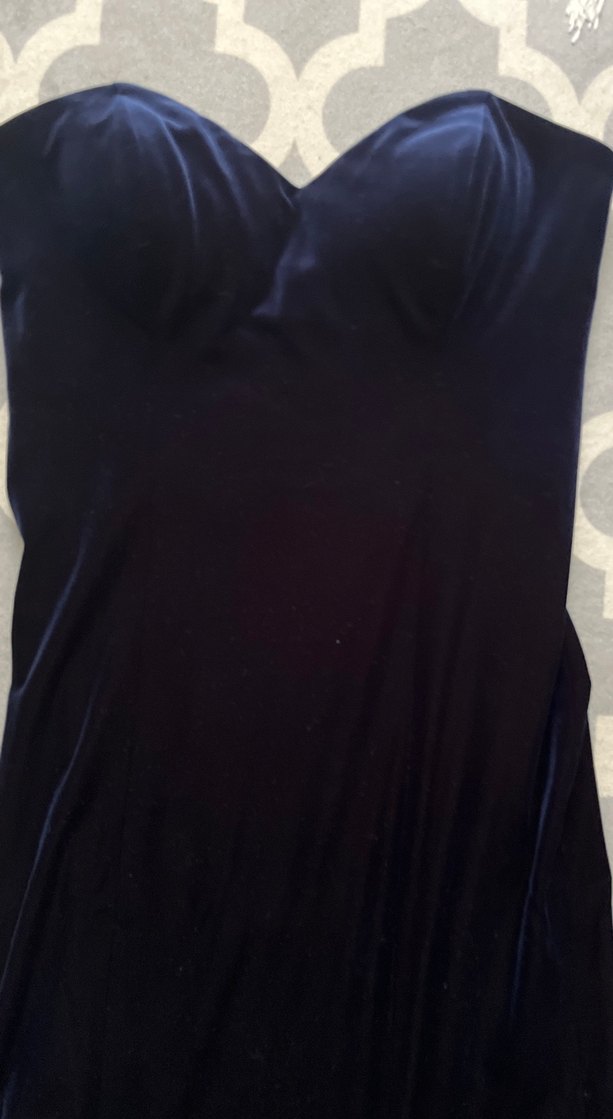 Siyah Straplez Uzun Kadife Abiye Elbise - Görsel 4