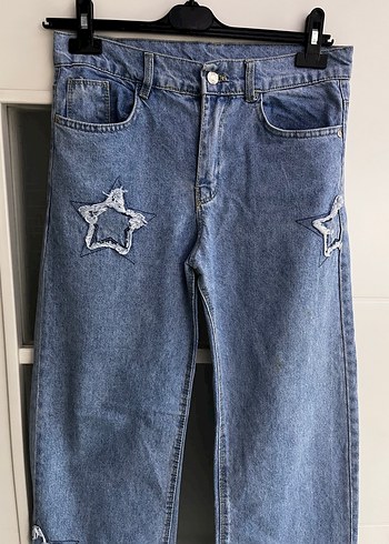 Nakışlı Mavi Bol Kesim Kot Pantolon - Görsel 4