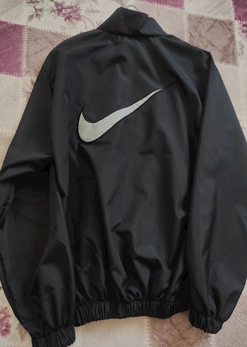 Nike Siyah Rahat Kesim Erkek Yağmurluk