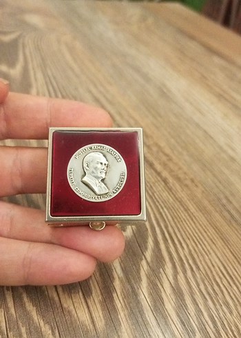  Beden altın Renk Vintage Altın Renkli Gümüş Rozet İlaç Kutusu