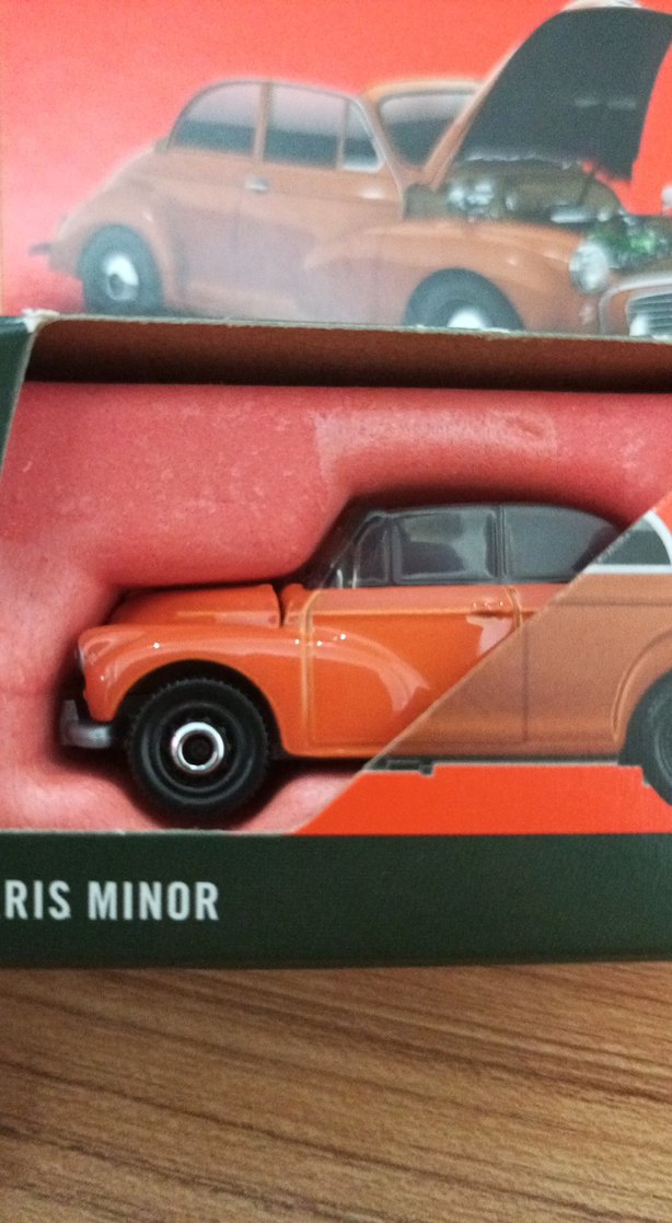 1956 Morris Minor Oyuncak Araba - Görsel 3