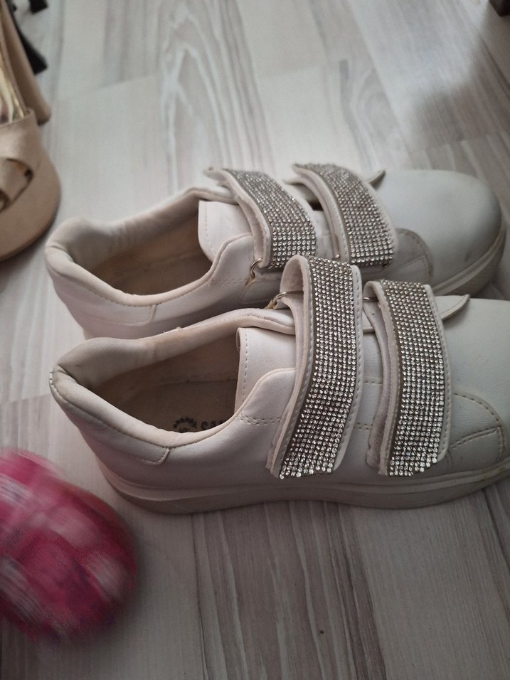 Beyaz Kadın Dolgu Topuklu Spor Ayakkabı - Görsel 3