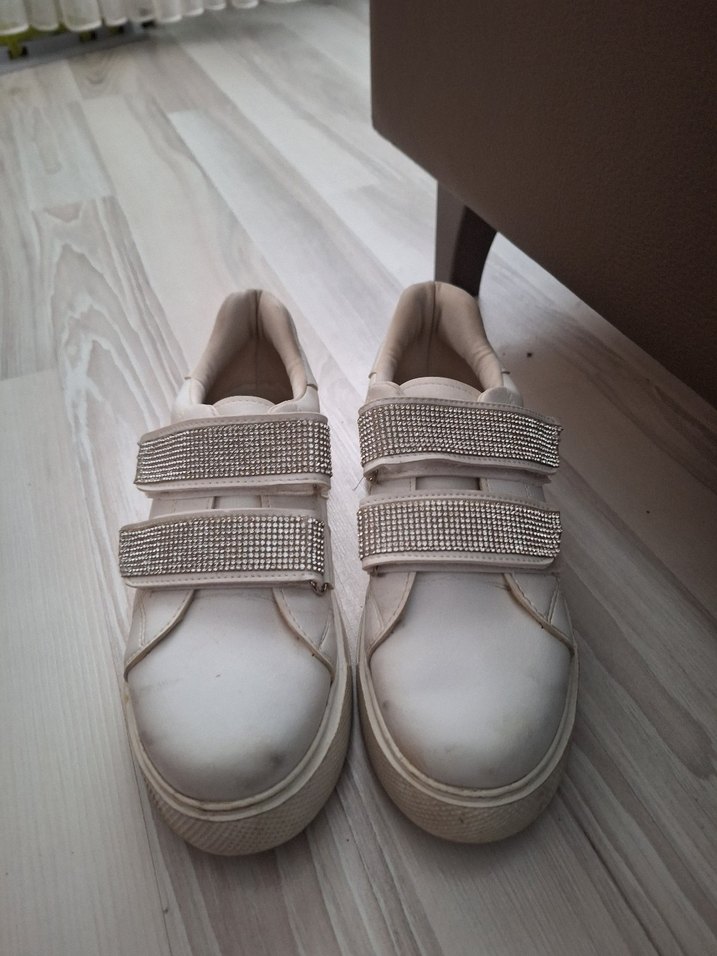 Beyaz Kadın Dolgu Topuklu Spor Ayakkabı - Görsel 2